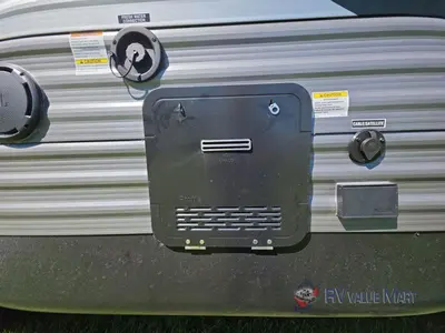 2026 Coachmen RV Catalina Legacy Edition photo 8