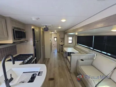 2026 Coachmen RV Catalina Legacy Edition photo 10