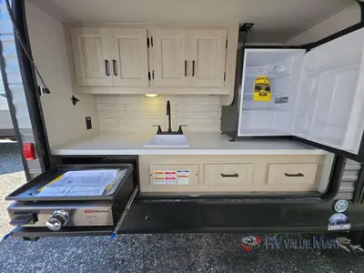 2026 Coachmen RV Catalina Legacy Edition photo 5