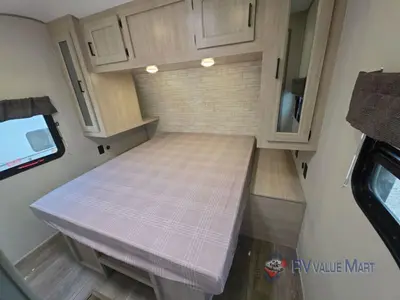2026 Coachmen RV Catalina Legacy Edition photo 26