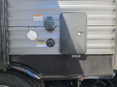 2026 Coachmen RV Catalina Legacy Edition photo 9