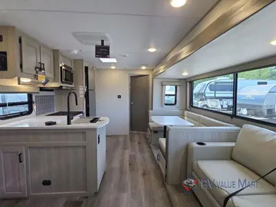 2026 Coachmen RV Catalina Legacy Edition photo 10