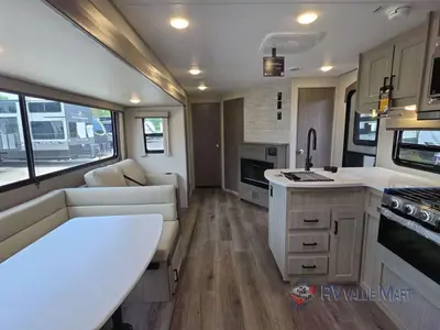 2026 Coachmen RV Catalina Legacy Edition photo 14