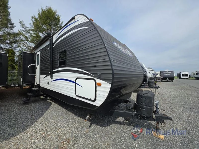 2018 Dutchmen RV Aspen Trail exterior