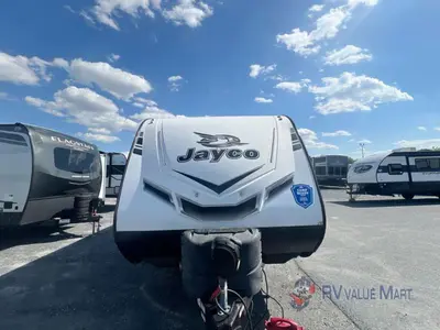 2021 Jayco Jay Feather photo 3