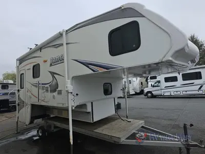 Used 2013 Lance Lance 1172