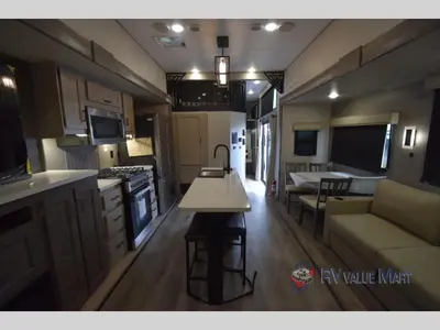 2025 Coachmen RV Catalina Destination Series photo 22
