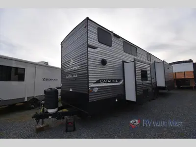 2025 Coachmen RV Catalina Destination Series photo 2