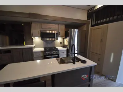 2025 Coachmen RV Catalina Destination Series photo 12