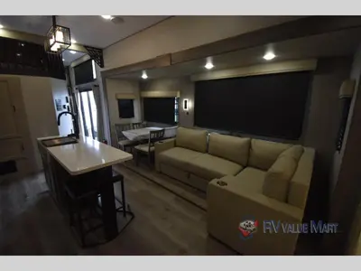 2025 Coachmen RV Catalina Destination Series photo 18