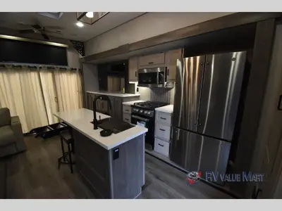 2025 Coachmen RV Catalina Destination Series photo 20