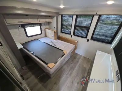 2026 Coachmen RV Catalina Destination Series photo 24