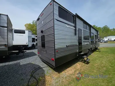 2026 Coachmen RV Catalina Destination Series photo 7