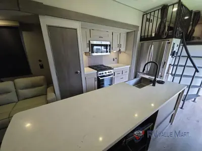 2026 Coachmen RV Catalina Destination Series photo 31