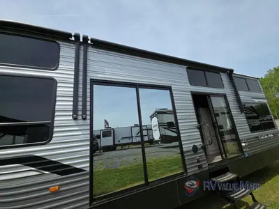 2026 Coachmen RV Catalina Destination Series photo 14