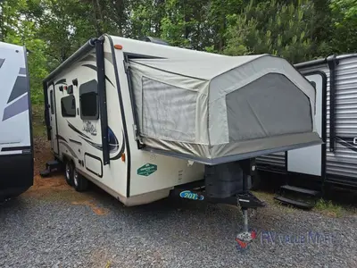 Used 2017 Forest River RV Flagstaff Shamrock 19