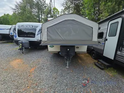 2017 Forest River RV Flagstaff Shamrock photo 3