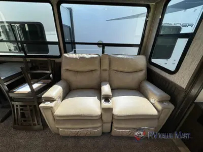 2020 Grand Design Solitude S-Class photo 9