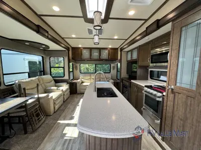 2020 Grand Design Solitude S-Class photo 7