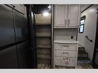 2023 KZ Durango Gold photo 18