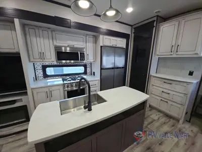 2023 KZ Durango Gold photo 28