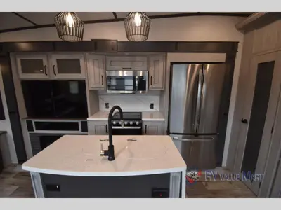 2023 Keystone RV Montana High Country photo 35