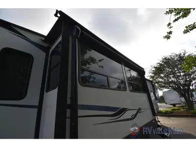 2023 Keystone RV Montana High Country photo 17
