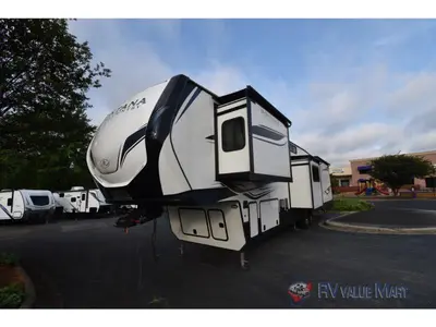 2023 Keystone RV Montana High Country photo 2