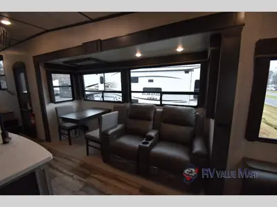 2023 Keystone RV Montana High Country photo 32