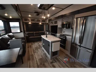 2023 Keystone RV Montana High Country photo 22