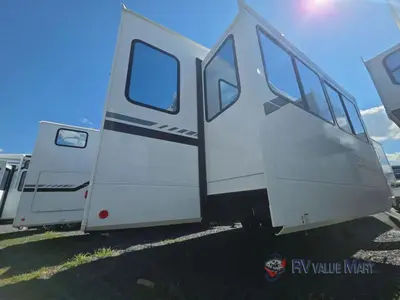 2026 Forest River RV Cherokee Arctic Wolf photo 8