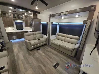 2021 Forest River RV Cedar Creek Champagne Edition photo 20