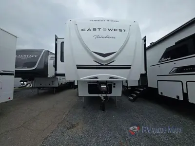 2026 EAST TO WEST Tandara photo 3