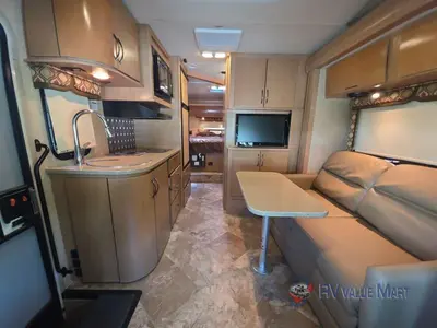 2015 Thor Motor Coach Citation Sprinter photo 20