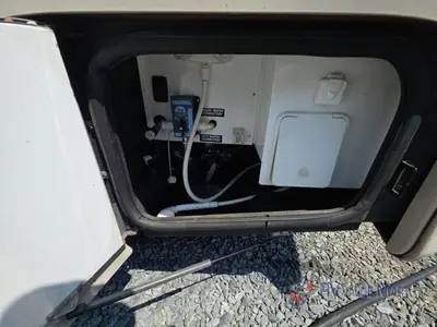 2015 Thor Motor Coach Citation Sprinter photo 13