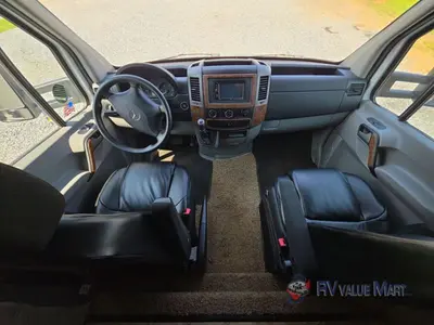 2015 Thor Motor Coach Citation Sprinter photo 31