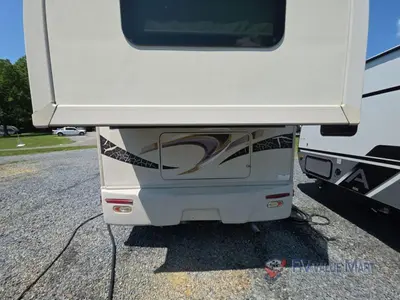2015 Thor Motor Coach Citation Sprinter photo 16