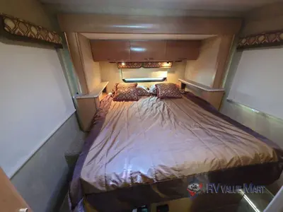 2015 Thor Motor Coach Citation Sprinter photo 25