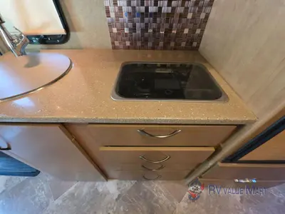 2015 Thor Motor Coach Citation Sprinter photo 23