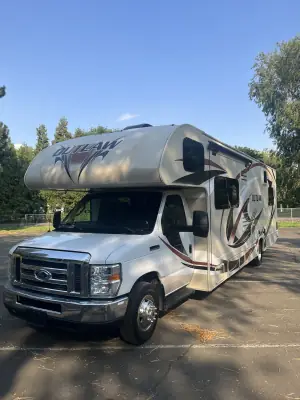 Used 2019 Thor Motor Coach Outlaw 29J