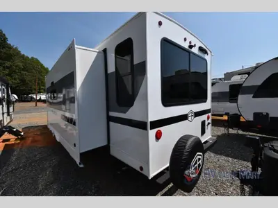 2025 Forest River RV Wildwood photo 3