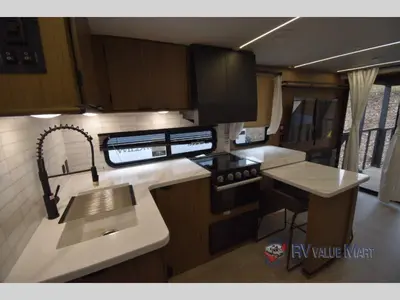 2025 Forest River RV Wildwood X-Lite photo 21