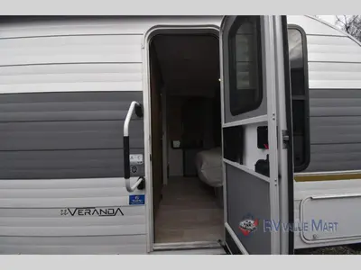 2025 Forest River RV Wildwood X-Lite photo 4
