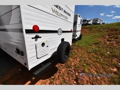 2025 Forest River RV Wildwood photo 43