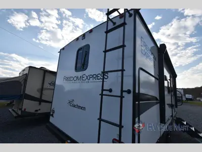2024 Coachmen RV Freedom Express Ultra Lite photo 32
