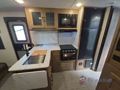 2024 Coachmen RV Freedom Express Ultra Lite photo 31