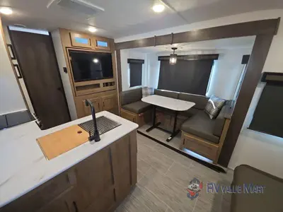 2024 Coachmen RV Freedom Express Ultra Lite photo 22