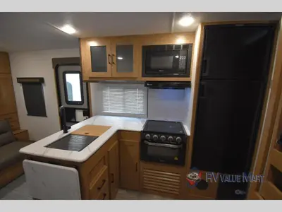 2024 Coachmen RV Freedom Express Ultra Lite photo 14