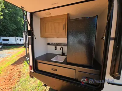 2024 Coachmen RV Freedom Express Ultra Lite photo 11
