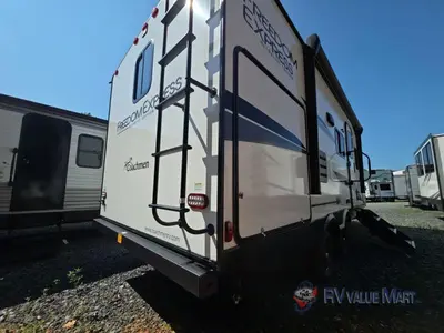 2024 Coachmen RV Freedom Express Ultra Lite photo 8